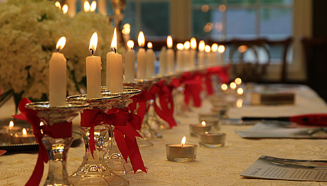 Tavola imbandita per lo Shabbat
